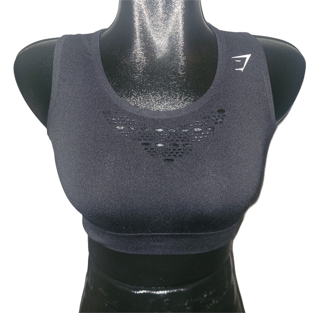 Gymshark Women's Black Cropped Activewear Sports Top Size S